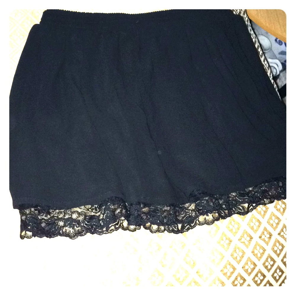 Black Short skirt with lace trim